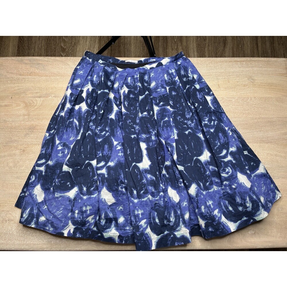JUST IN CASE Belgium Blue Pattern Pleated Cotton Knee Length Size 40 US Medium